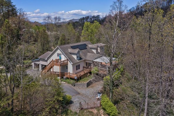 Moonlight Spa and Retreat: 129 Moonlight Dr, Sylva, NC 28779